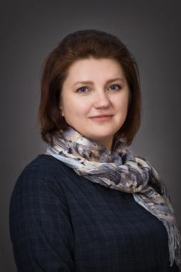 Бажова Евгения Романовна